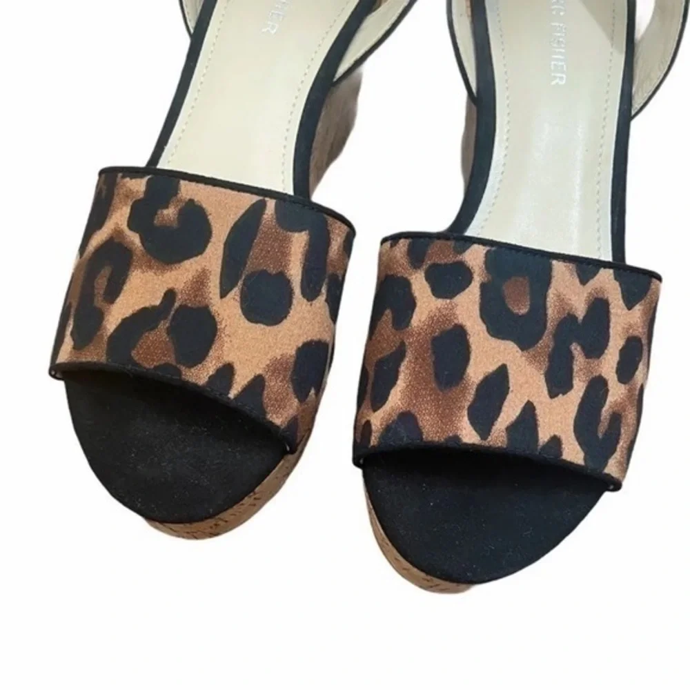 Marc Fisher Rillia Leopard Cheetah Platform Heels‎ Sandals